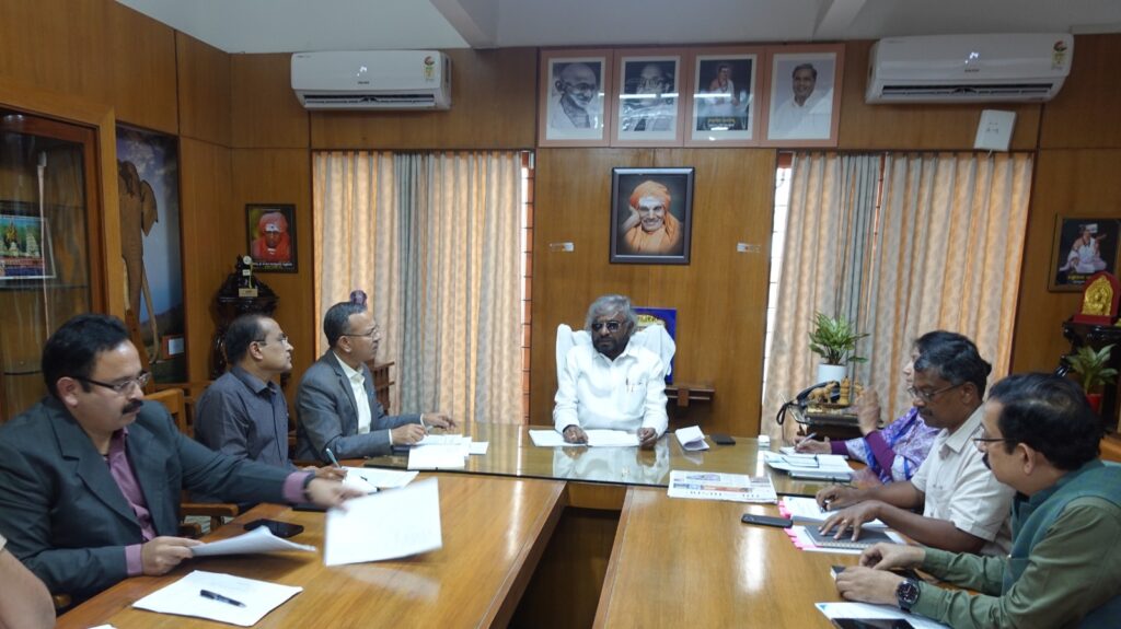 forest-minister-eshwar-khandre-blrpost