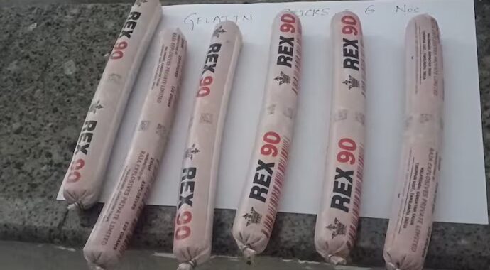 Six gelatin sticks and multiple detonators found in Bengaluru