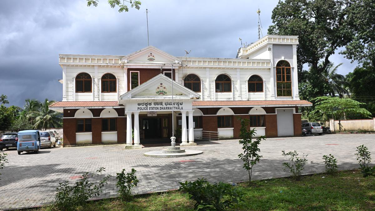 1 year on, Kerala mans family still awaits autopsy report after body handed over from Dharmasthala cemetery 1 year on, Kerala mans family still awaits autopsy report after body handed over from Dharmasthala cemetery