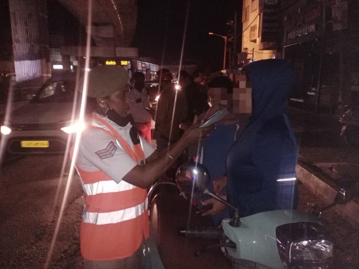 Bengaluru Traffic Police Book 747 For Drunk Driving In Weekend ...